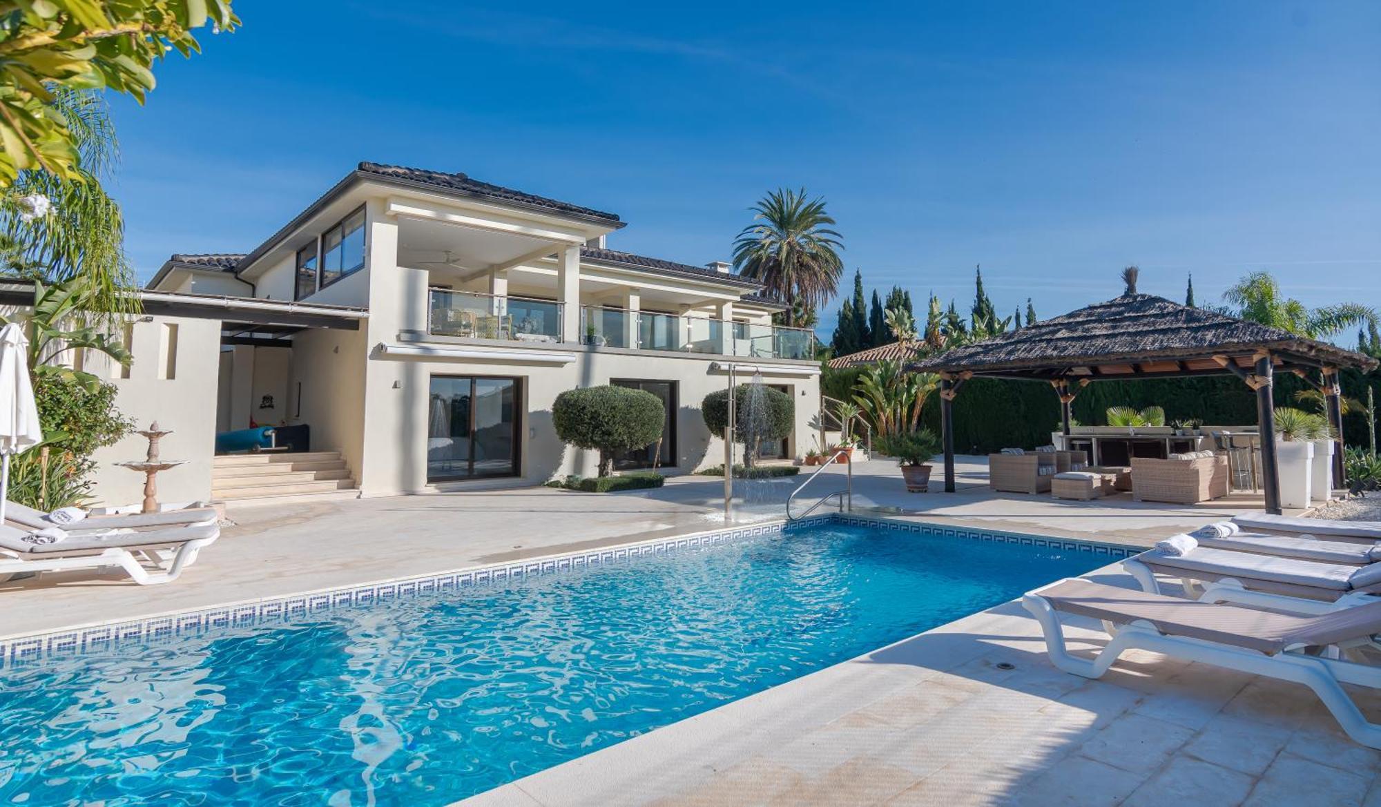 Villa - Naranjos Golf Frontline